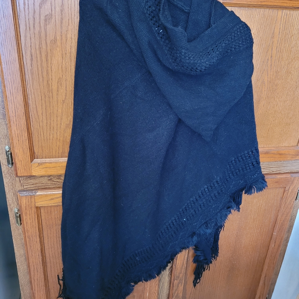 Stevie Hender Black Knit Wrap tote A